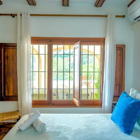 Breathtaking Sea Views, Cala Granadella, Free Parking * Jávea