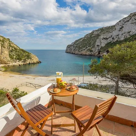 Casa vacanze Breathtaking Sea Views, Cala Granadella, Free Parking